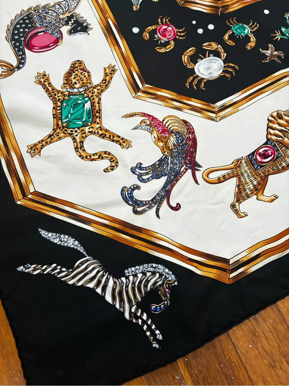 Jewelry Les Bijoux Animal Motif Brooches Novelty Scarf Rare By Danielle Nicole
